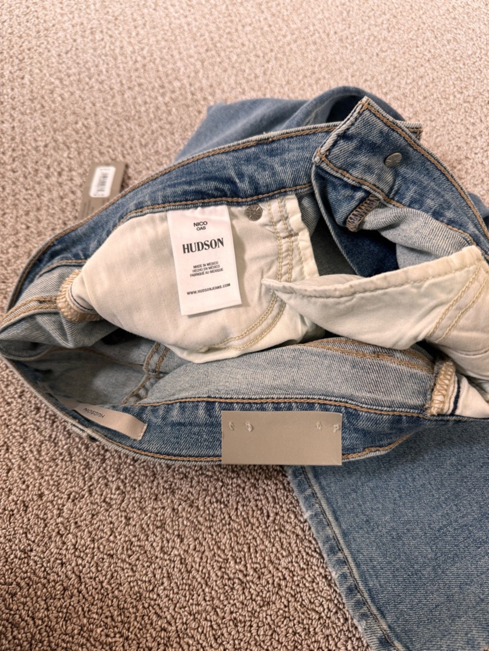 NWT Hudson ‘Nico’ Mid Rise Straight Light Blue Jeans with Front Slits Sz 27 - Picture 6 of 7